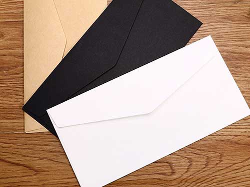 &bull; پاکت ملخی: